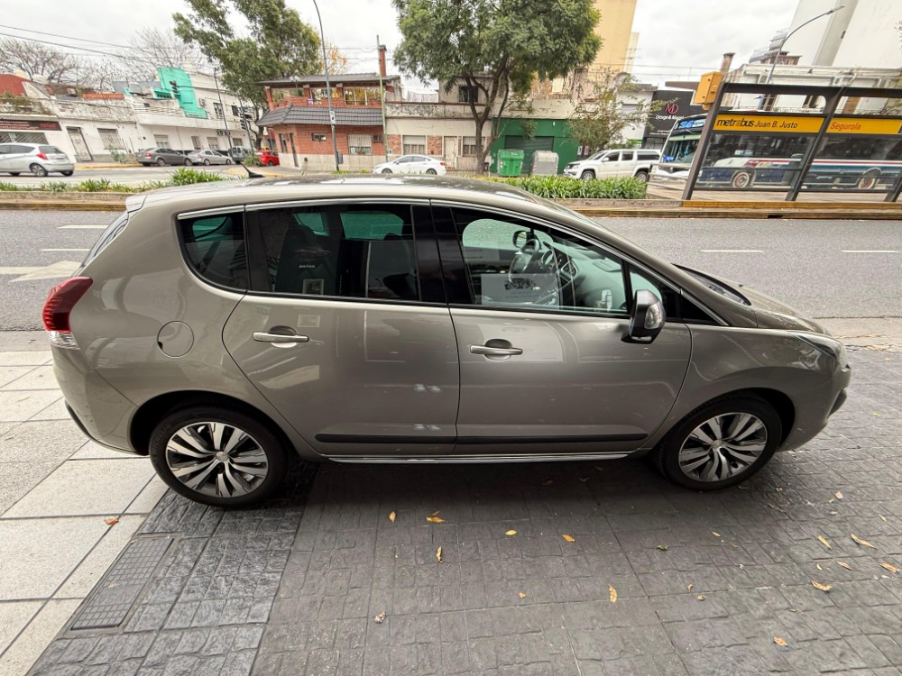 Peugeot 3008 Feline — foto 14